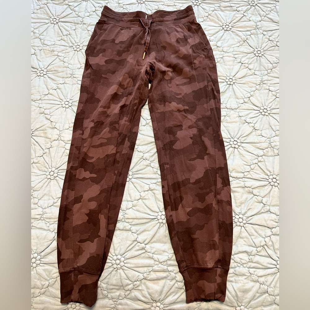 Lululemon ready to Rulu cropped joggers black camo